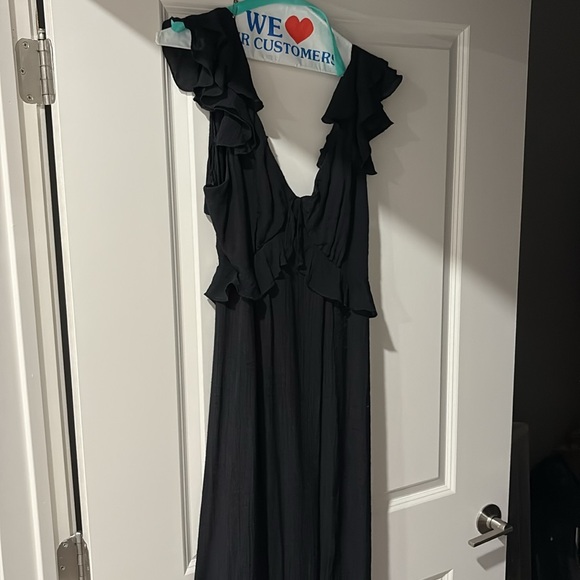 Camila Ruffle Maxi Dress - Picture 3 of 4